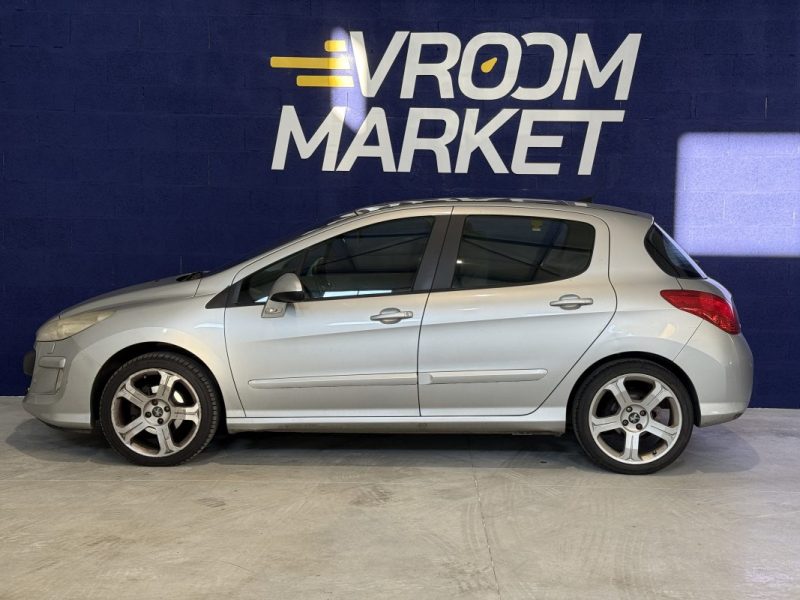 PEUGEOT 308 2.0 HDi 136cv BVA Féline - Toit panoramique - Sièges électriques chauffants 