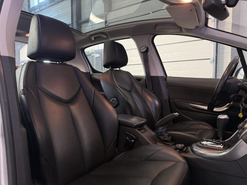 PEUGEOT 308 2.0 HDi 136cv BVA Féline - Toit panoramique - Sièges électriques chauffants 