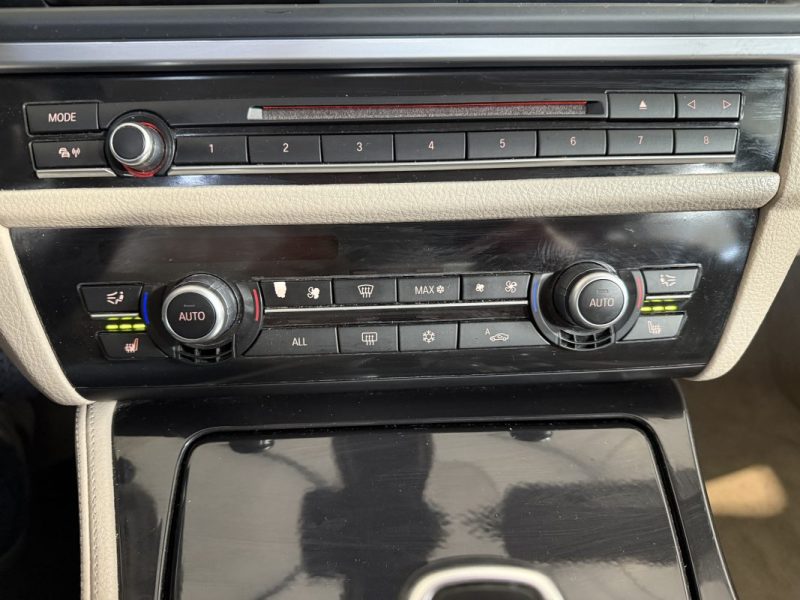 BMW Série 5 (F10) Berline 520d 184 cv BVA Luxury - Kit Chaine Fait -  Affichage Tête Haute - Sièges électriques chauffants