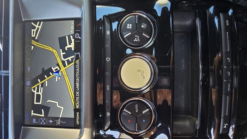 DS DS 3 BlueHDi 100ch Drive Efficiency Executive S&S 2016