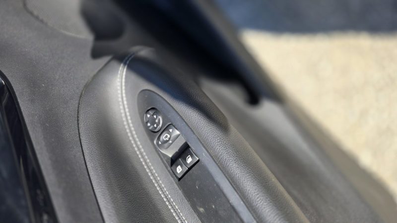 DS DS 3 BlueHDi 100ch Drive Efficiency Executive S&S 2016