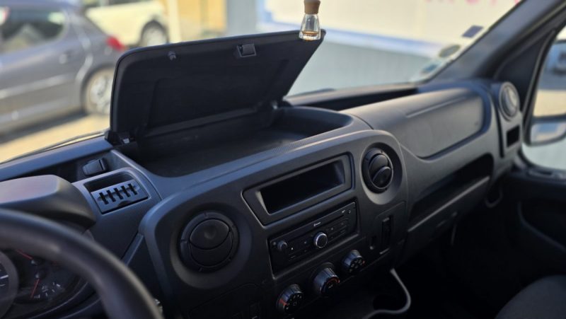 RENAULT MASTER F3300 L2H2 2.3 L dCi 145 ch energy GPS 2019