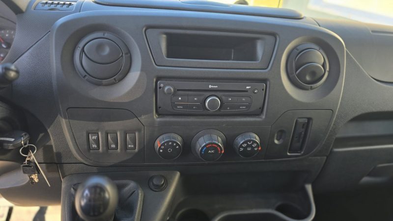 RENAULT MASTER F3300 L2H2 2.3 L dCi 145 ch energy GPS 2019