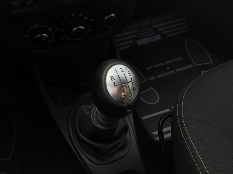 DACIA DUSTER 1.2 TCe 125ch 4x2 🚙📍GPS / Radar recul 📡 1ère main 👤 Reprise 🔄 Garantie 6 mois ✅