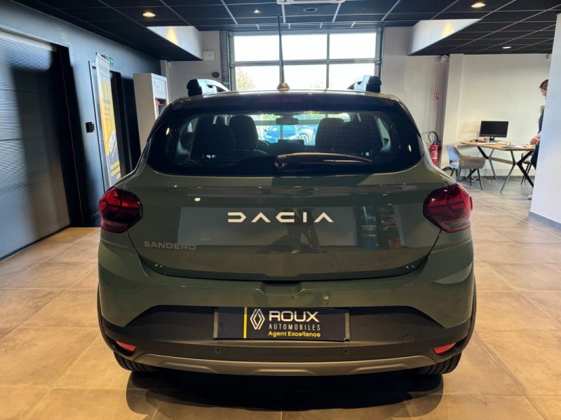 DACIA SANDERO Sandero Stepway Expression + ECO-G 100 / Détecteur d\'angles mort / caméra /  2023