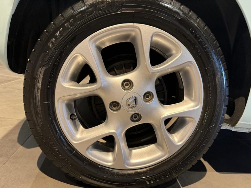 RENAULT  TWINGO 1.0 SCE 70  2014