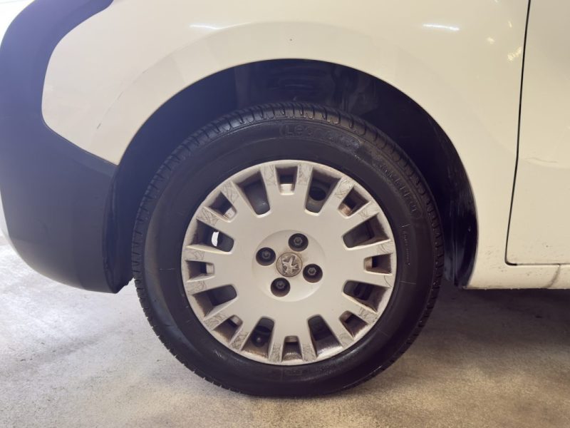 PEUGEOT BIPPER 1.3 HDi 80ch 27.500Km/6990HT/8388TTC