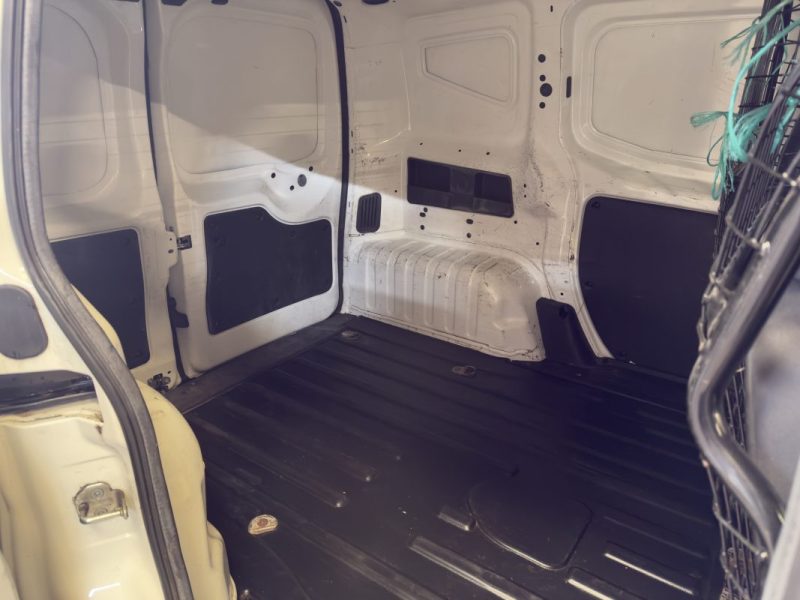 PEUGEOT BIPPER 1.3 HDi 80ch 27.500Km/6990HT/8388TTC