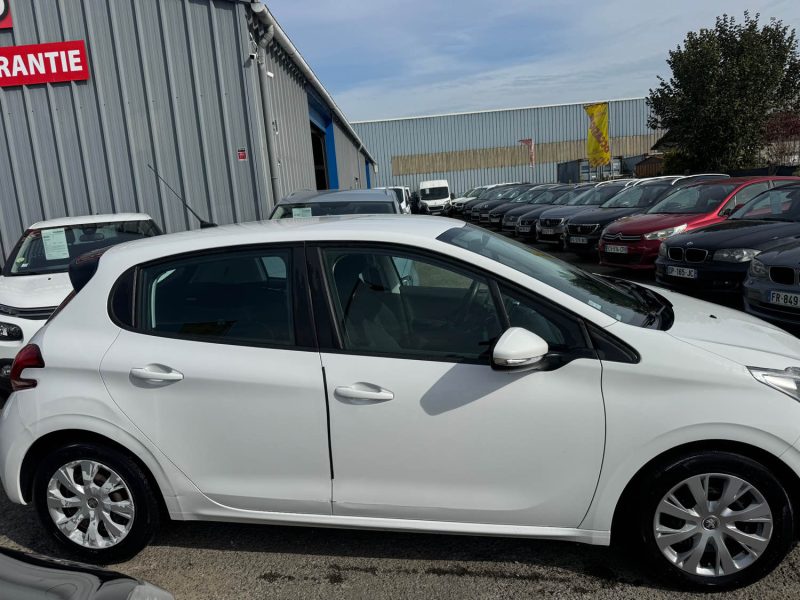 PEUGEOT 208 1.6 HDi 75ch 2PLACES 2018