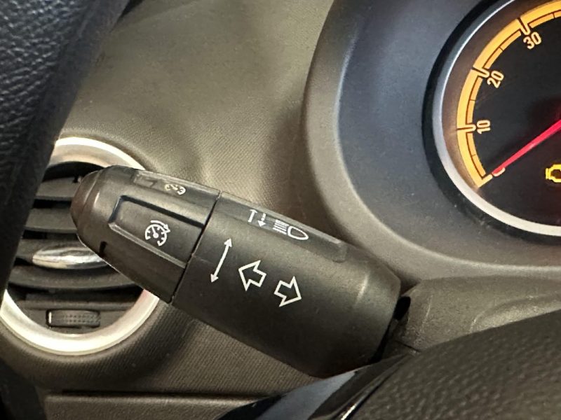 OPEL CORSA 1.2 Twinport 85ch 2014