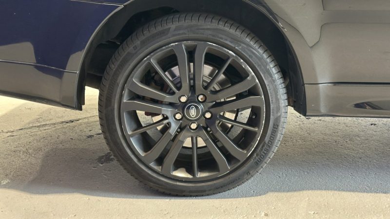 Range Rover Sport 3.0 TDV6 211ch S Kit Autobiography Sport avec Pack Design Extérieur