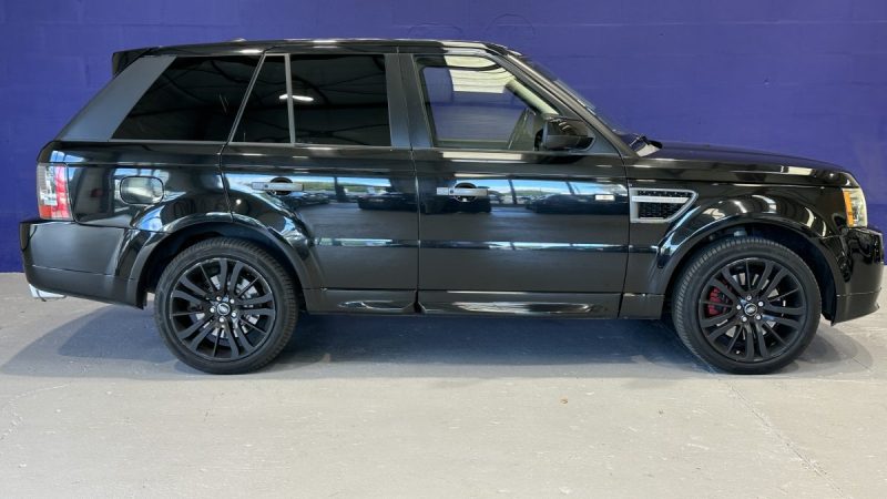 Range Rover Sport 3.0 TDV6 211ch S Kit Autobiography Sport avec Pack Design Extérieur