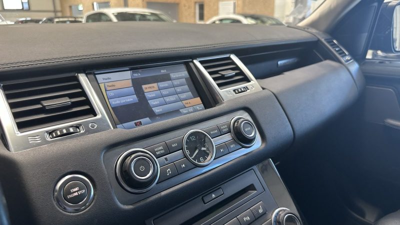 Range Rover Sport 3.0 TDV6 211ch S Kit Autobiography Sport avec Pack Design Extérieur