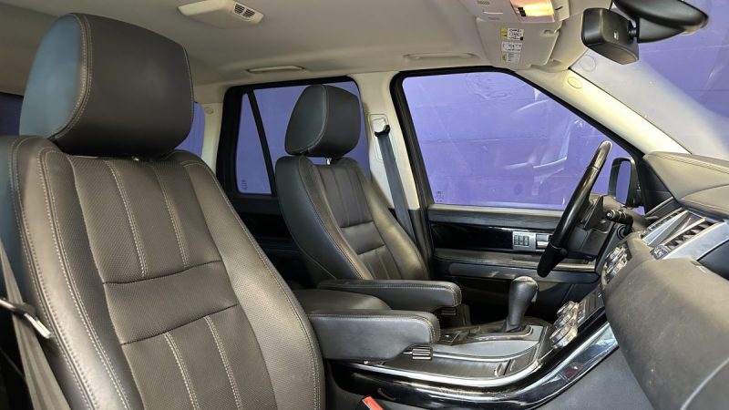 Range Rover Sport 3.0 TDV6 211ch S Kit Autobiography Sport avec Pack Design Extérieur