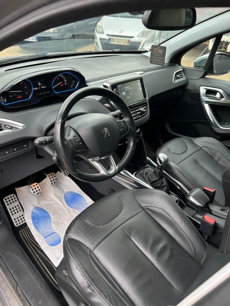 PEUGEOT 2008 1.6 e-HDi115 FAP FELINE