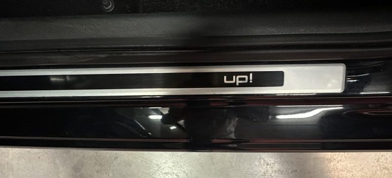 VOLKSWAGEN UP! 1.0 75ch CLUB up! 5p 2017