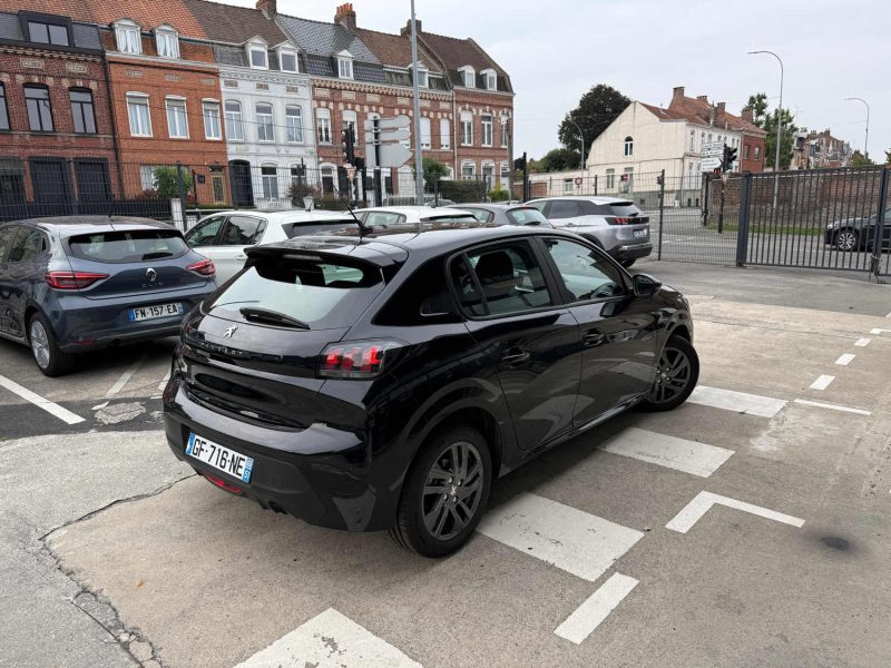 PEUGEOT 208 PEUGEOT 208 BlueHDi 100ch S&S BVM6 ACTIVE BUSINESS - GPS - CARPLAY - 82.000KMS 2022