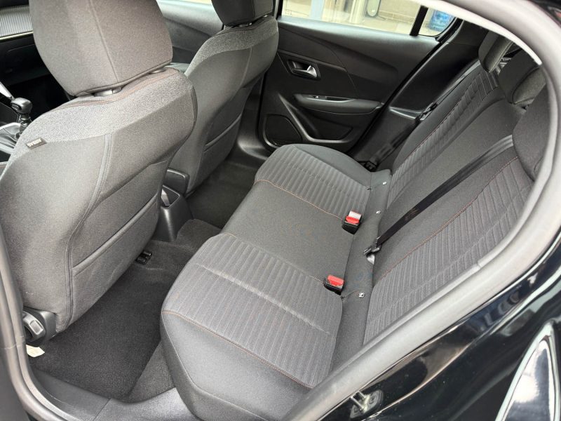 PEUGEOT 208 PEUGEOT 208 BlueHDi 100ch S&S BVM6 ACTIVE BUSINESS - GPS - CARPLAY - 82.000KMS 2022