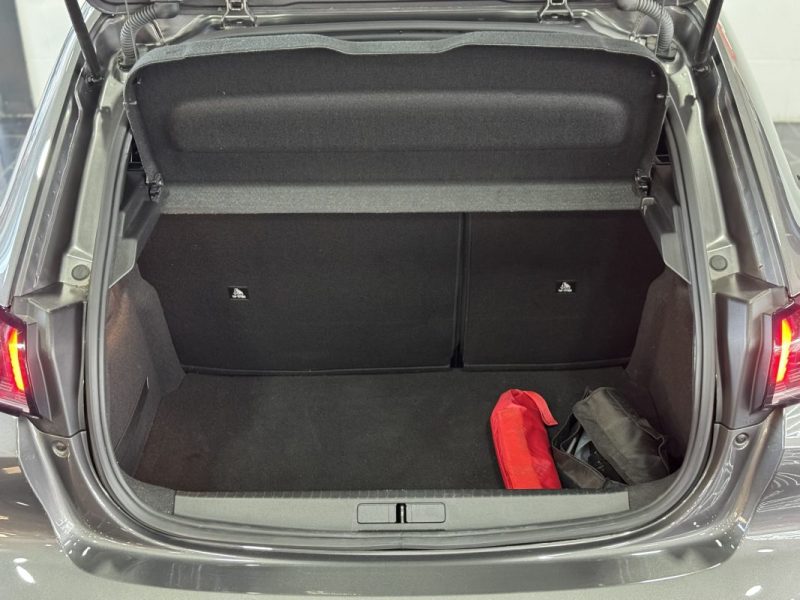 PEUGEOT 208 1.5 BlueHDi 100ch S&S Style 2023 Auto-Ecole TTC 