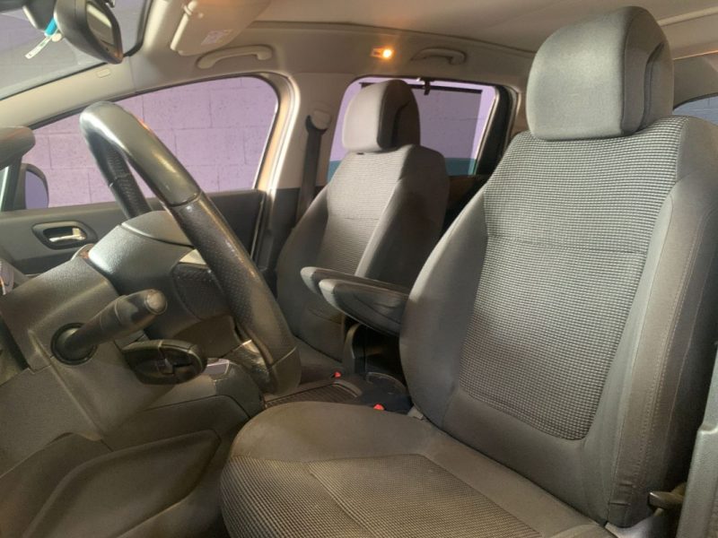 PEUGEOT 5008 Allure 7 Places Phase 2 1.6 HDi 115ch- Distribution ok-Embrayage ok  