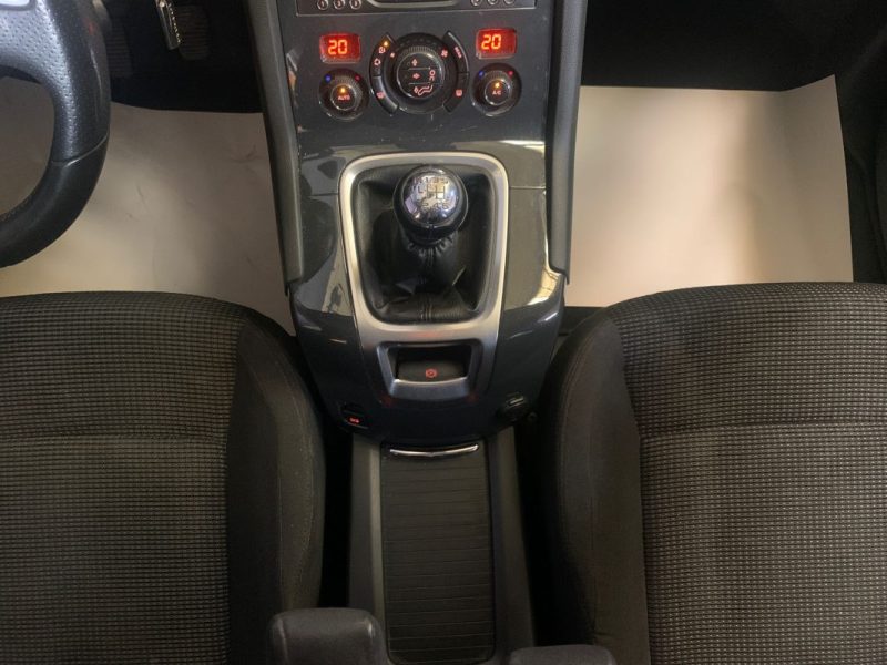 PEUGEOT 5008 Allure 7 Places Phase 2 1.6 HDi 115ch- Distribution ok-Embrayage ok  