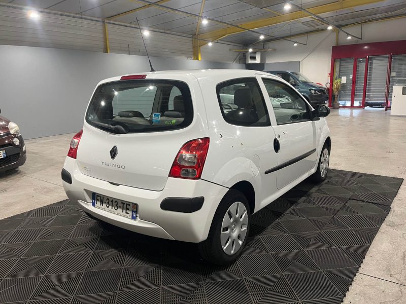 RENAULT TWINGO II EXPRESSION 1.2i 60CH