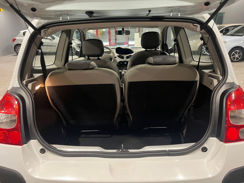 RENAULT TWINGO II EXPRESSION 1.2i 60CH