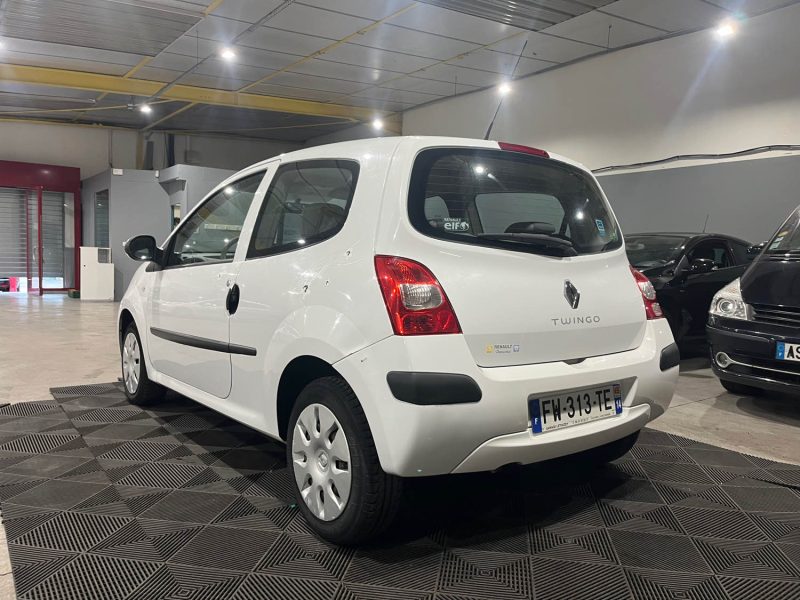 RENAULT TWINGO II EXPRESSION 1.2i 60CH