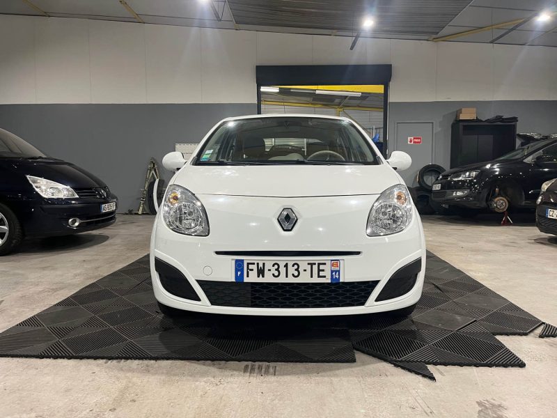 RENAULT TWINGO II EXPRESSION 1.2i 60CH