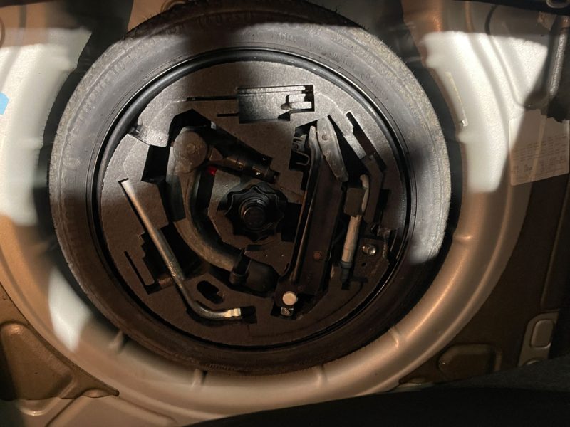 VOLKSWAGEN GOLF V TRENDLINE 1.6i 100CH