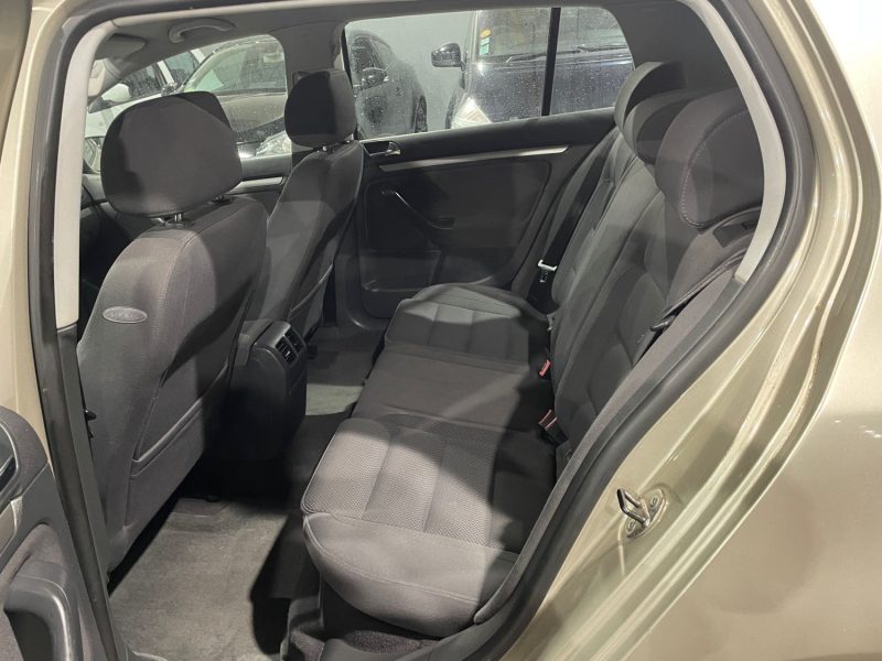 VOLKSWAGEN GOLF V TRENDLINE 1.6i 100CH