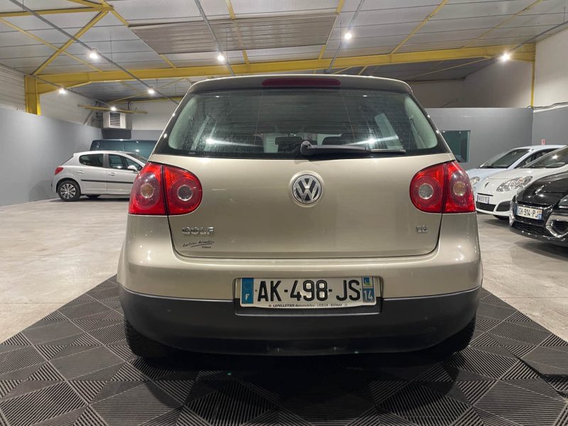 VOLKSWAGEN GOLF V TRENDLINE 1.6i 100CH