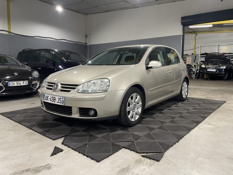 VOLKSWAGEN GOLF V TRENDLINE 1.6i 100CH