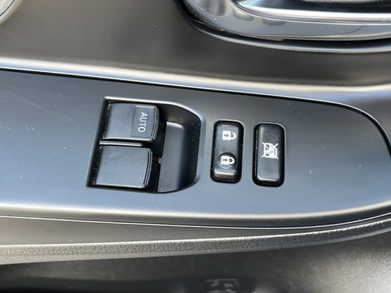 TOYOTA YARIS HYBRID HSD 100h Dynamic pack Confort 5p 2015