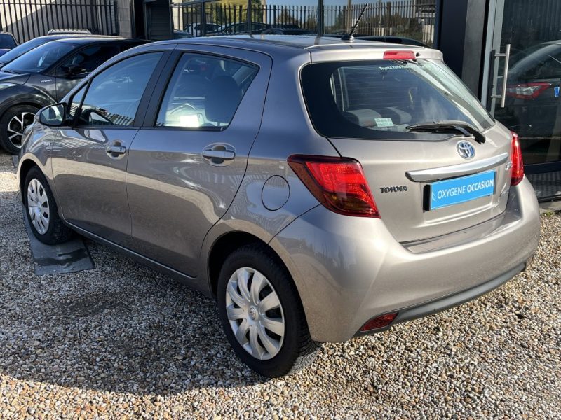 TOYOTA YARIS HYBRID HSD 100h Dynamic pack Confort 5p 2015