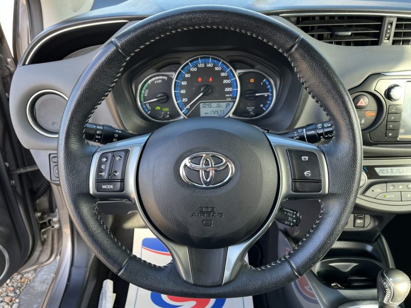TOYOTA YARIS HYBRID HSD 100h Dynamic pack Confort 5p 2015
