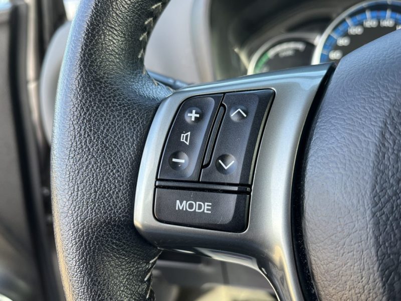 TOYOTA YARIS HYBRID HSD 100h Dynamic pack Confort 5p 2015