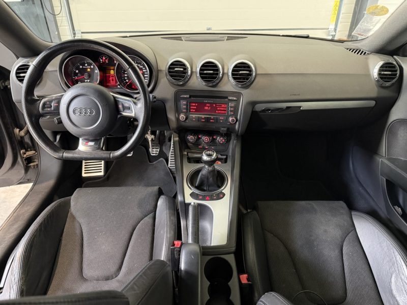 Audi TT 2.0 TFSI 200cv S-Line 