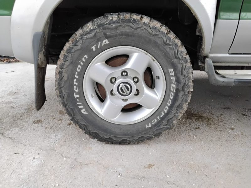 NISSAN KING-CAB PICK-UP 2.5DI 4X4 SINGLE CAB 2002