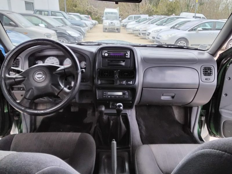 NISSAN KING-CAB PICK-UP 2.5DI 4X4 SINGLE CAB 2002