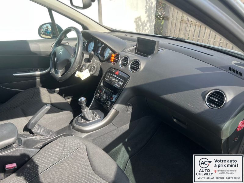 PEUGEOT 308 1.6 VTi 120 Allure