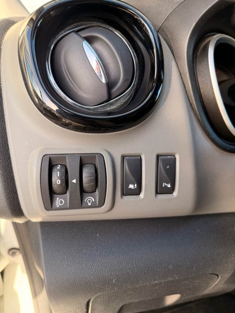 RENAULT TRAFIC L1H1 1000 1.6 dCi 95ch Confort Euro6  - VEHICULE GARANTIE NATIONALE 12 MOIS 