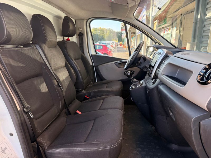 RENAULT TRAFIC L1H1 1000 1.6 dCi 95ch Confort Euro6  - VEHICULE GARANTIE NATIONALE 12 MOIS 