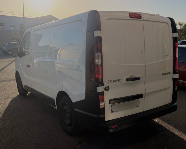 RENAULT TRAFIC L1H1 1000 1.6 dCi 95ch Confort Euro6  - VEHICULE GARANTIE NATIONALE 12 MOIS 