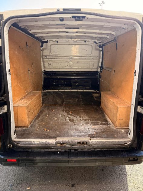 RENAULT TRAFIC L1H1 1000 1.6 dCi 95ch Confort Euro6  - VEHICULE GARANTIE NATIONALE 12 MOIS 