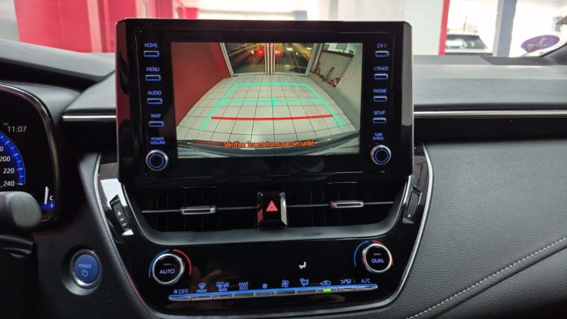 TOYOTA COROLLA TOURING SPORTS 122cv DYNAMIC BUSINESS/1 ERE MAIN/TVA RECUP 2021