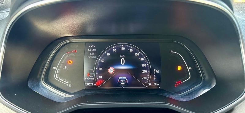 RENAULT CLIO V 1.3 TCe 130 Initiale Paris EDC 