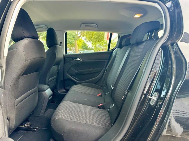 PEUGEOT 308 1.5 BlueHDi 130 ACTIVE BUSINESS EAT8 **1ère MAIN** 