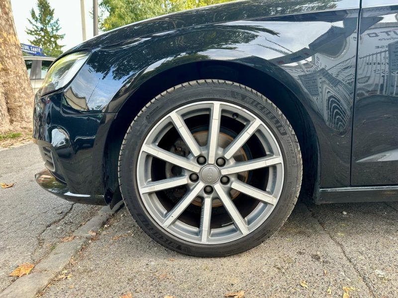 AUDI A3 SPORTBACK 35 TFSI 150 DESIGN LUXE S-tronic 7 **1ère MAIN** 