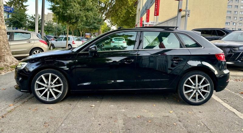 AUDI A3 SPORTBACK 35 TFSI 150 DESIGN LUXE S-tronic 7 **1ère MAIN** 